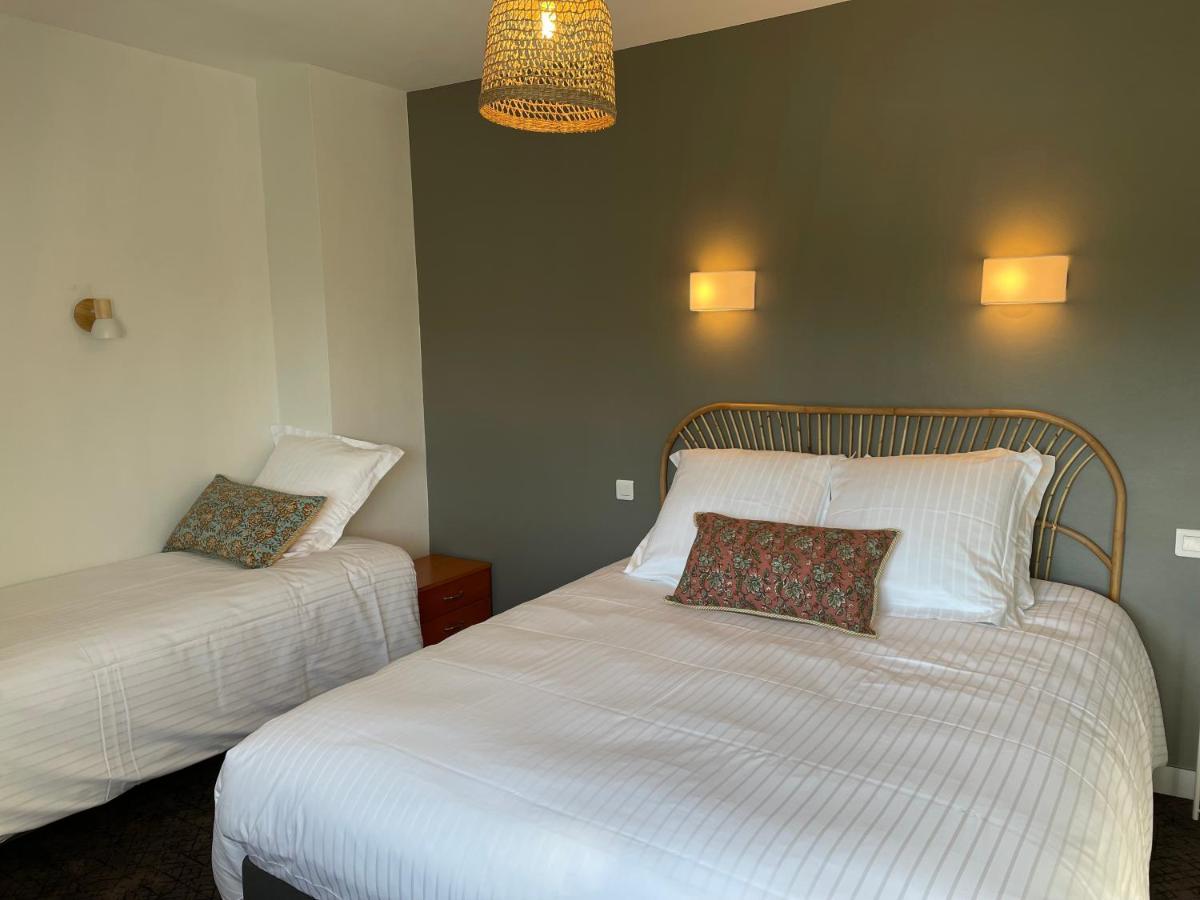 פואסננט Hotel De La Cale מראה חיצוני תמונה