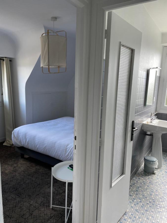 פואסננט Hotel De La Cale מראה חיצוני תמונה