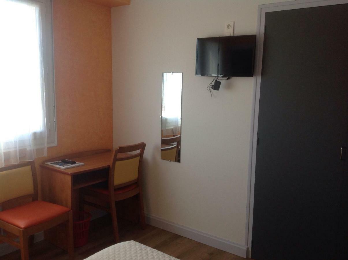 פואסננט Hotel De La Cale מראה חיצוני תמונה